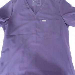 FIGS V-Neck Scrub set in Purple